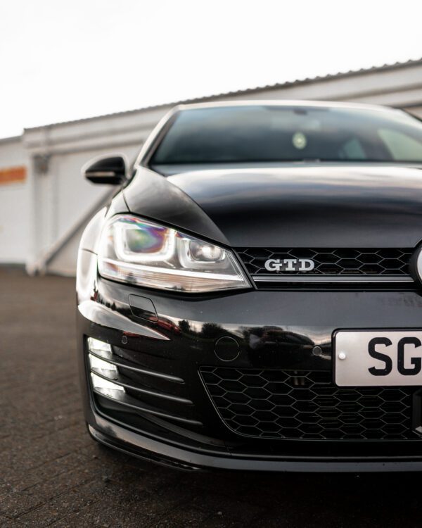 VOLKSWAGEN GOLF GTD - Image 5