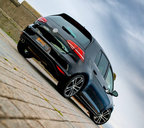 VOLKSWAGEN GOLF GTD - Image 14