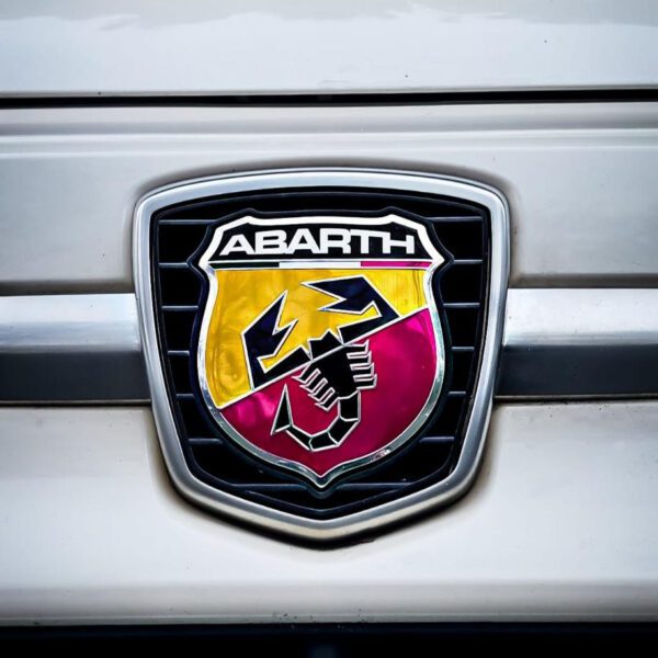 2018 FIAT ABARTH 595 + £1500 INSTANT WINS - Image 4