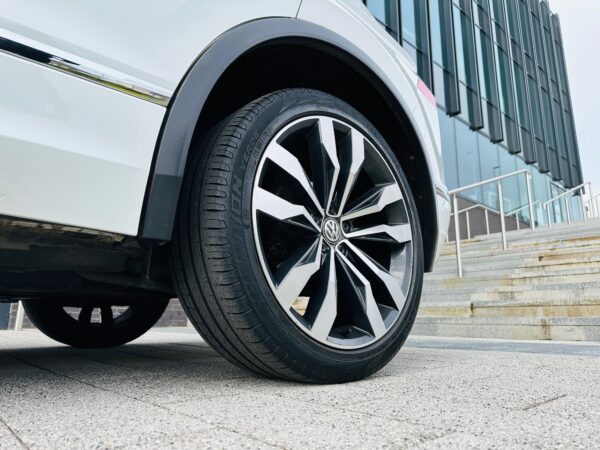 VOLKSWAGEN TIGUAN  R-LINE DSG + INSTANT WINS - Image 7