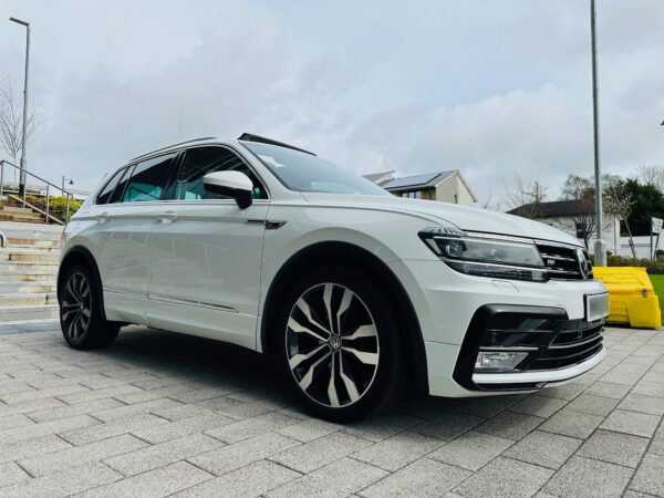 VOLKSWAGEN TIGUAN  R-LINE DSG + INSTANT WINS - Image 2