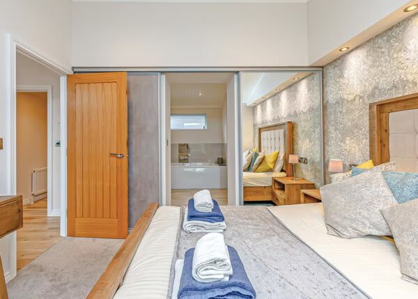 3 Nights at Loch Lomond Holiday Park + Private Hot Tub - Image 4
